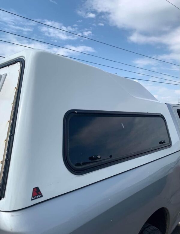 Dodge Ram Leer cap high topper 6.4 feet quad cab - Image 4