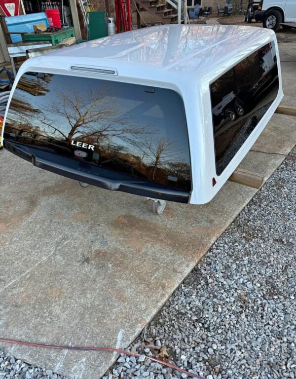 2017+ f250 6'9" camper shell - Image 2