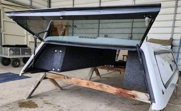 LEER 2009-16 Ford F150 camper shell LONG bed 8' - Image 4