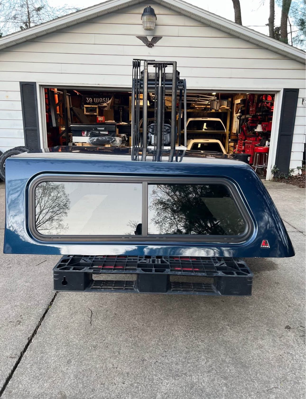 Truck Cap - F150 - 5.5ft LEER truck cap for a 2015-2025Ford F150 with a 5.5' short bed